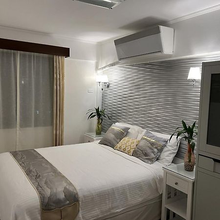 Stunning 2Br Apt, 65 Sq M Netflix At Rosewood Pointe Residences Near Bgc Manila Esterno foto
