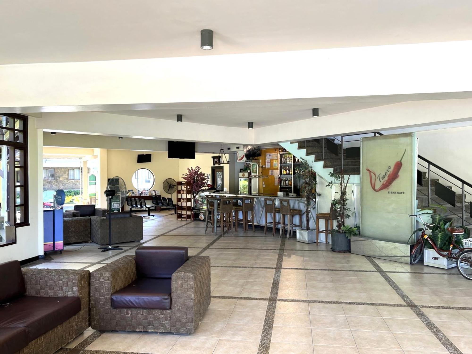 Stunning 2Br Apt, 65 Sq M Netflix At Rosewood Pointe Residences Near Bgc Manila Esterno foto